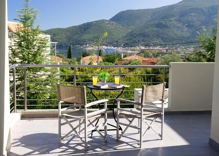 Roses By * Karavomylos