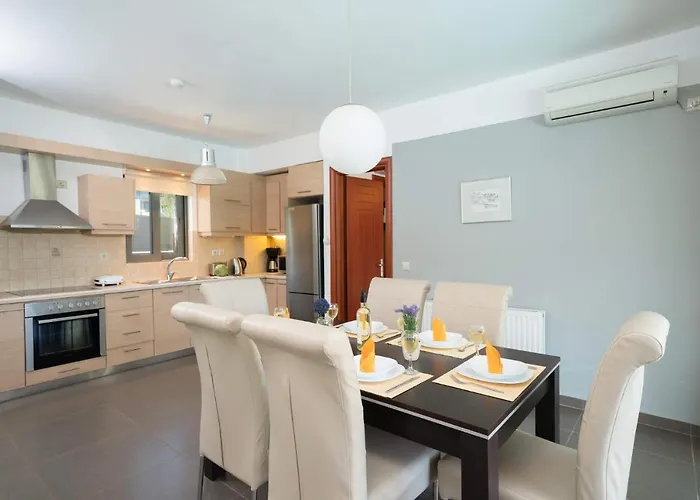 Roses By * Karavomylos